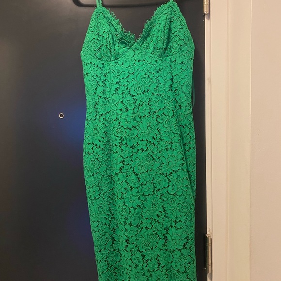 Bardot green lace dress - Picture 3 of 4